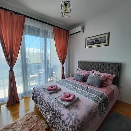 Kalina Apartment *